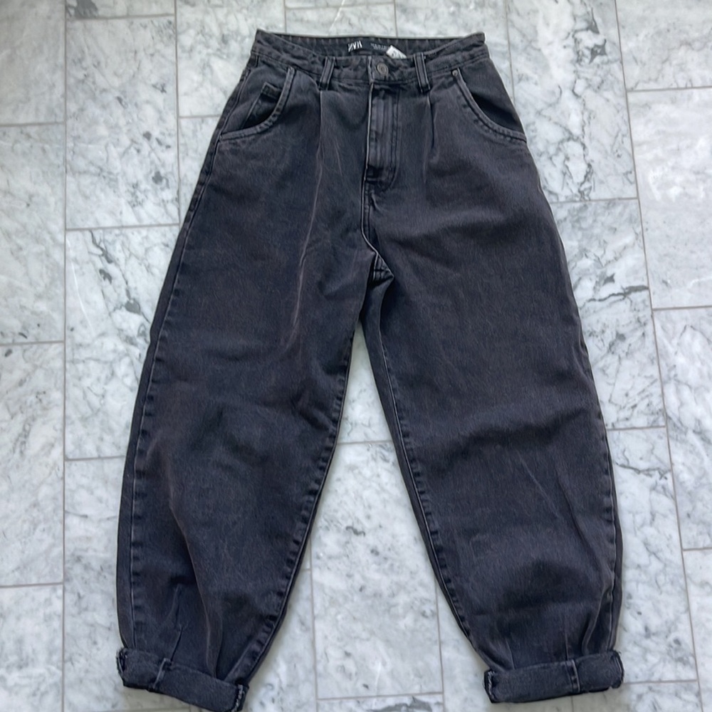 Zara Paperbag Jeans in Washed Black Size 34/2